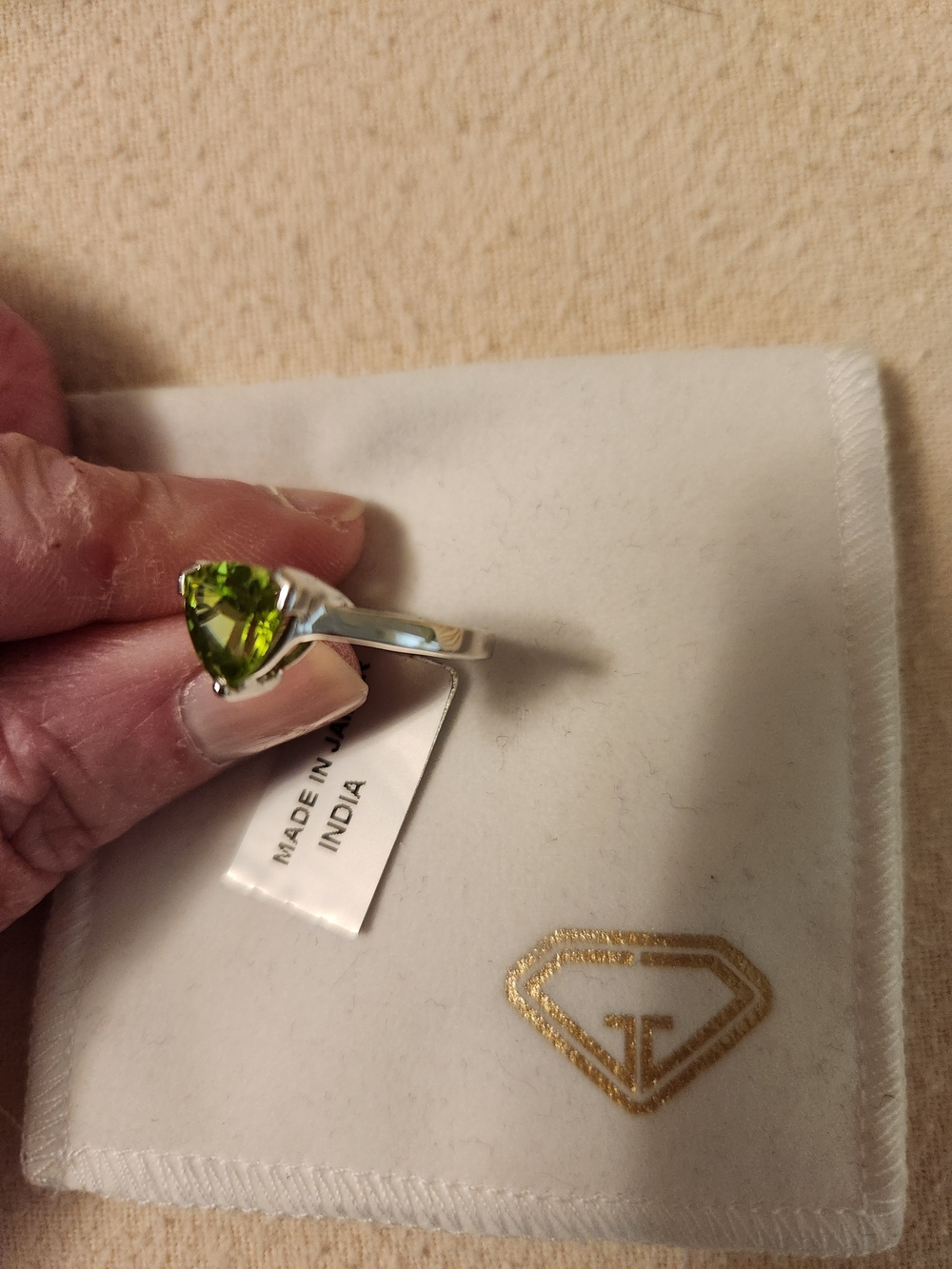 Trillion-Cut Peridot Green Silver Ring for Women - Picture 2 of 3